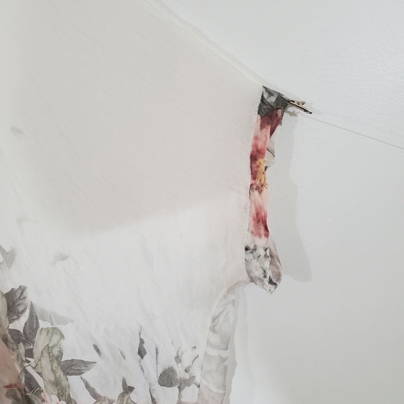 GUSY MADE IN ITALY Floral Silk Top Size Med - Picture 3 of 6